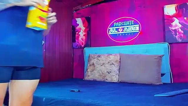 dereck_and_julie on StripChat