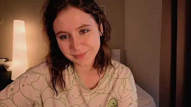 Diana_Flower — Show tongue