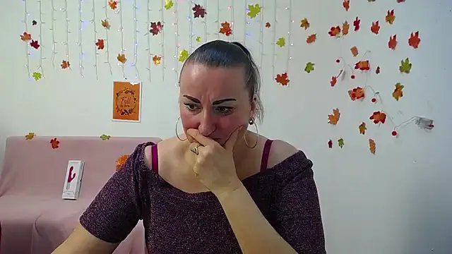 Freechat DianaMGG on StripChat