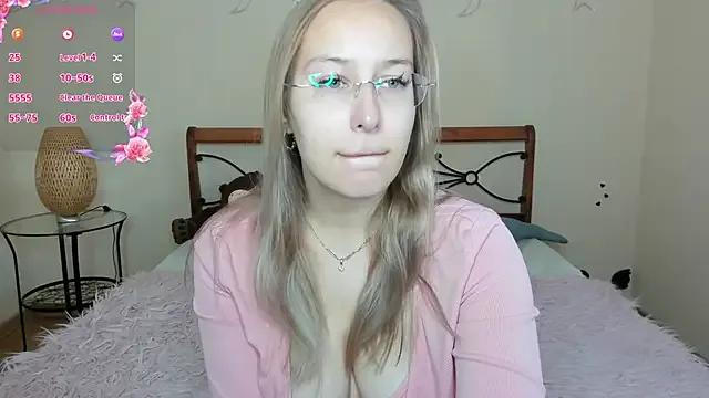 dina_sunshine on StripChat