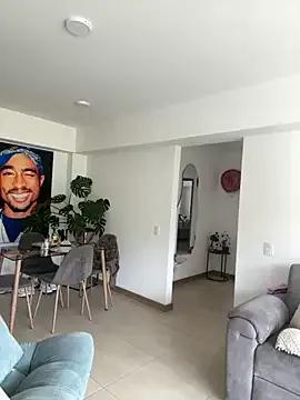 StripChat divavirtual11 is Freechat divavirtual11 — Shorts off and cock with oil