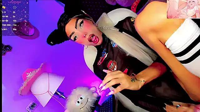 Freechat dollswit01 on StripChat