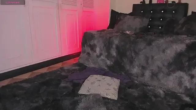 Freechat Draculairis on StripChat