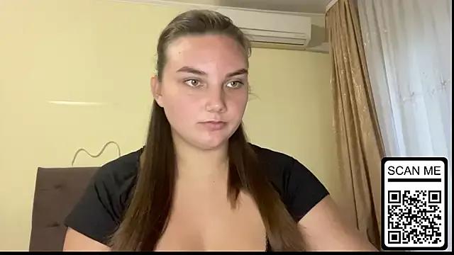 Dreamyblushfairy on StripChat