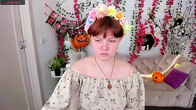 Freechat DreamyLuna on StripChat