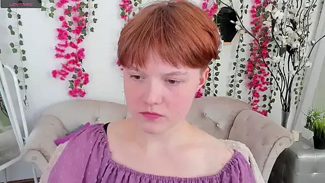 Freechat DreamyLuna on StripChat