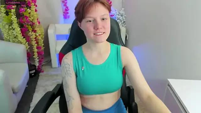 Freechat DreamyLuna on StripChat