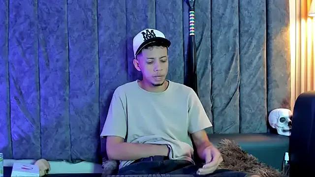 Freechat DustinandJordan on StripChat