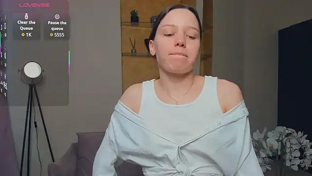 Freechat EdinaCordner on StripChat