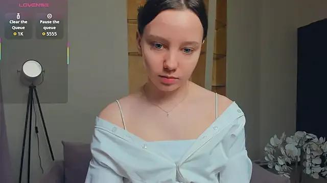 Freechat EdinaCordner on StripChat