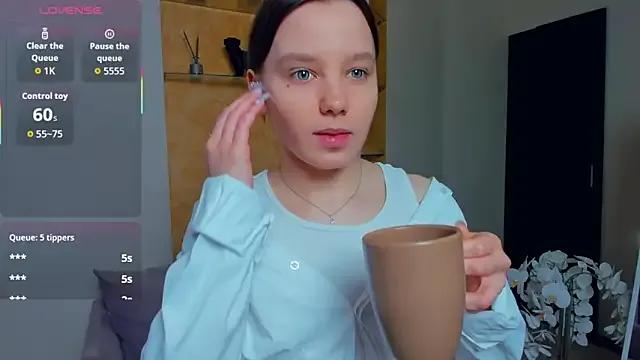 Freechat EdinaCordner on StripChat