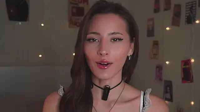 Freechat EditaBails on StripChat