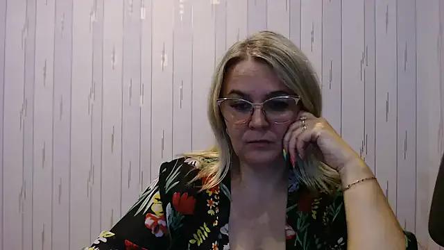 EleanoraDream on StripChat