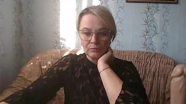 EleanoraDream on StripChat