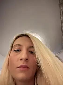 Avatar of Ella_Charm