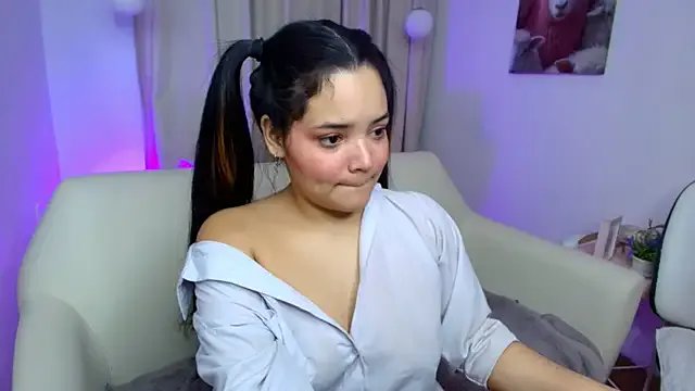 Freechat elli_snow1 on StripChat