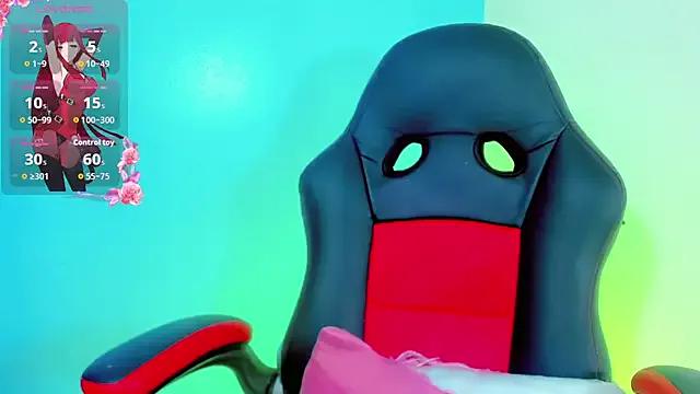 emelly_horny_ on StripChat 