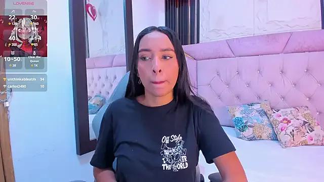 Private Emma_lorense22 on StripChat