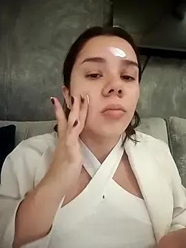 EmmaSulivan on StripChat 