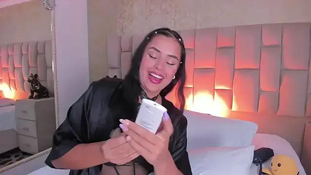 Freechat EmmaTorres_ on StripChat