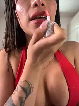 Freechat Emmily_19 on StripChat