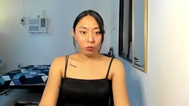 ErikaJayne4u on StripChat