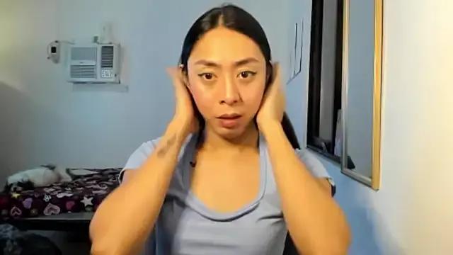 ErikaJayne4u on StripChat