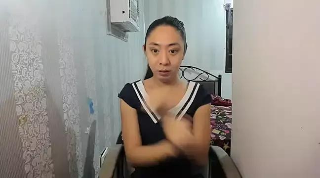 ErikaJayne4u on StripChat