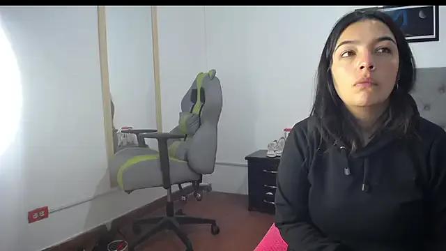 Esmeraldaa- on StripChat 