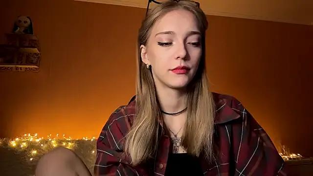 Freechat EvaPeace on StripChat