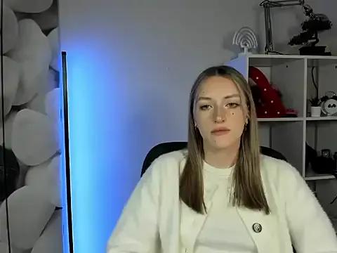 EvelynBlond — Freechat on StripChat