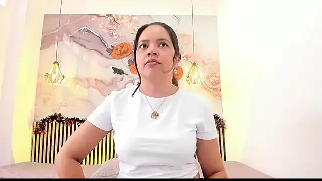 EvelynSweet1 on StripChat 