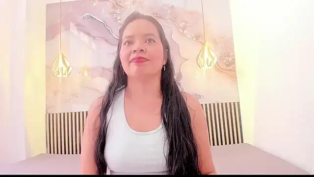 EvelynSweet1 on StripChat 