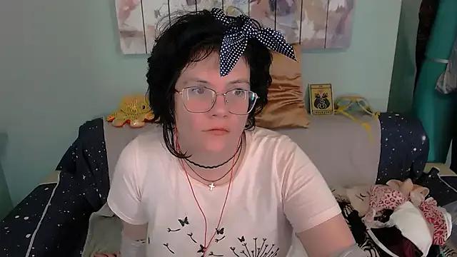 Freechat EverlyRays on StripChat