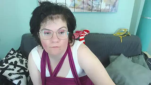 Freechat EverlyRays on StripChat