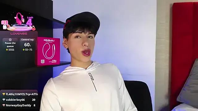 Freechat Ezra_Storm on StripChat