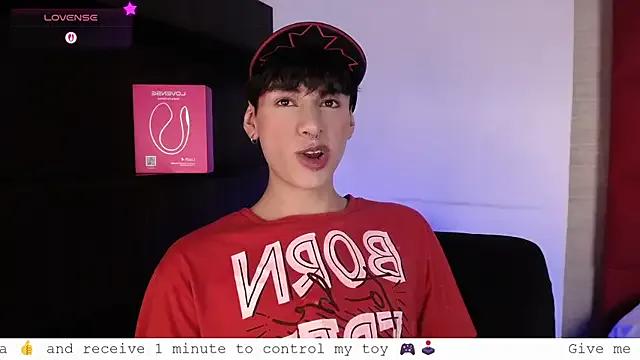 Freechat Ezra_Storm on StripChat