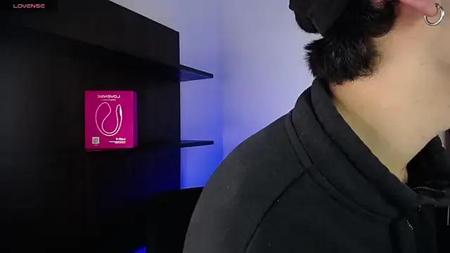 Freechat Ezra_Storm on StripChat