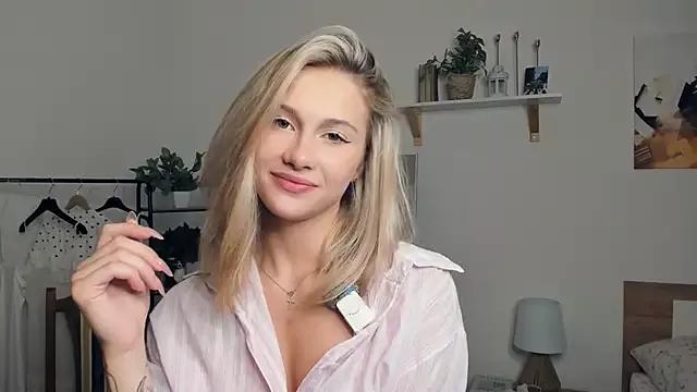 Private FaaBinaa on StripChat