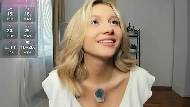 Private FaaBinaa on StripChat