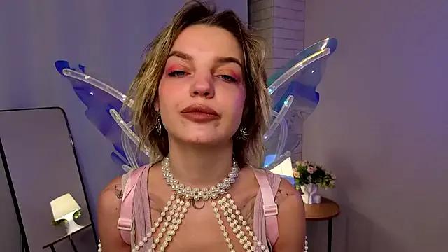 StripChat FeliceSpigner is Freechat FeliceSpigner — breast massage with clothes on