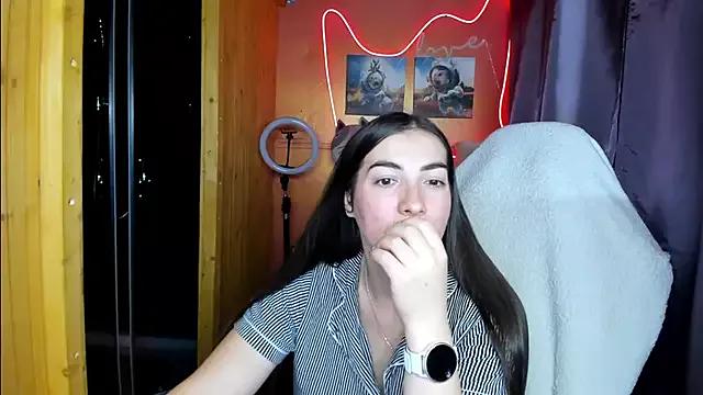 Fiery_Brunette_ on StripChat