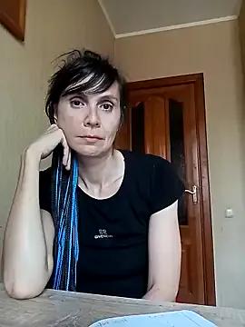 Freechat Francenia_lolis on StripChat