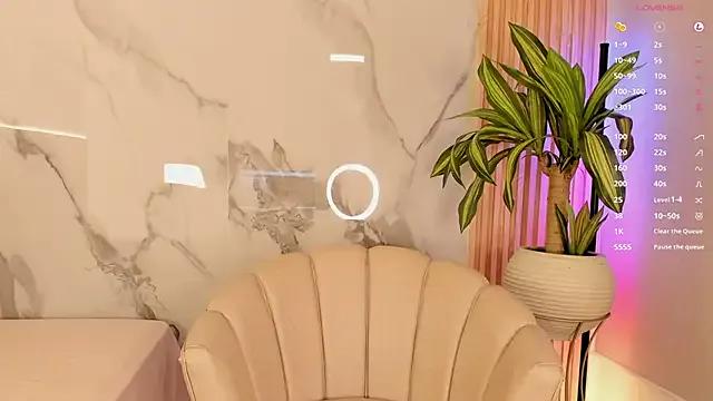 Fyre_divine — I suck my finger and look cam