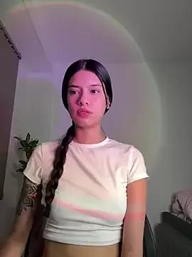 Freechat giasteele on StripChat