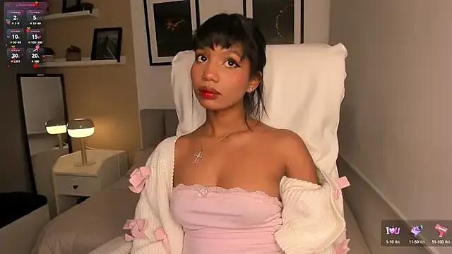 Gigi_Strawberry on StripChat