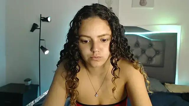 Giia_Monroe on StripChat 