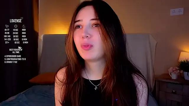 GillianDowdey on StripChat