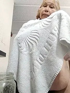 girl_amada on StripChat