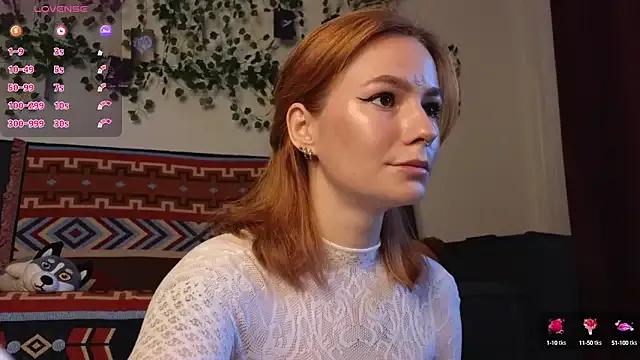 girl_with_snaketatto0 on StripChat